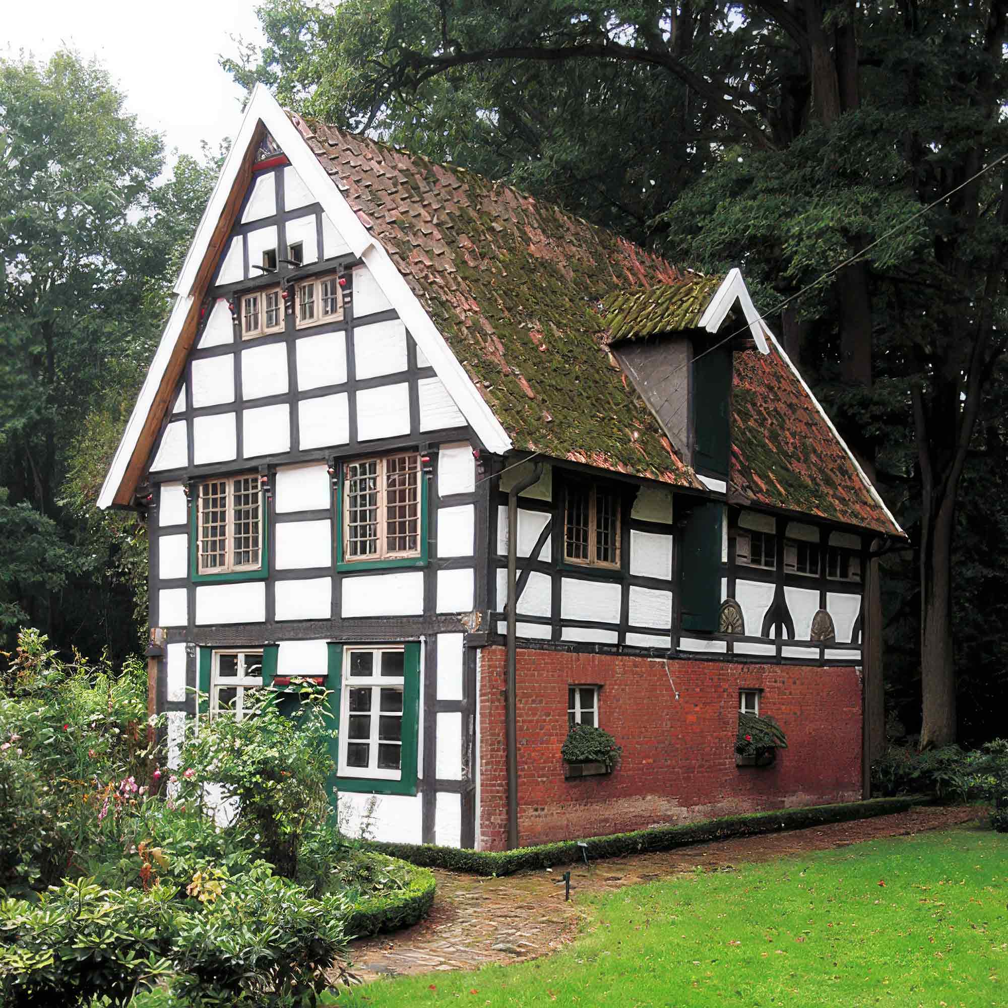 KWS History: Stadtgeschichte Gütersloh – Güterslohs ältester Profanbau steht auf dem sogenannten »Meierhof Rassfeld« KWS History: Stadtgeschichte Gütersloh – Güterslohs ältester Profanbau steht auf dem sogenannten »Meierhof Rassfeld«