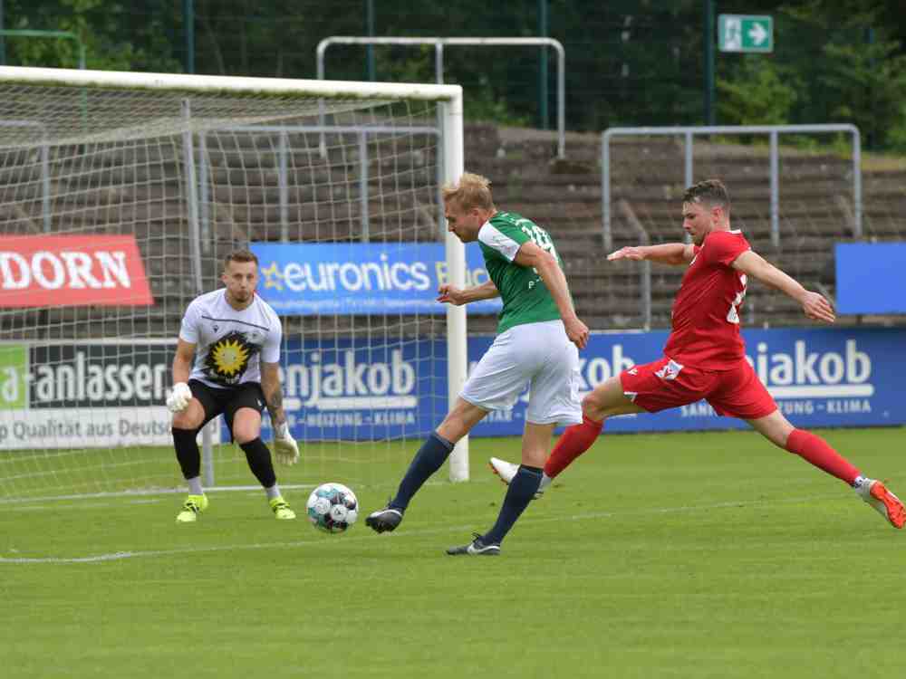 Verletzte Spieler kehren zurück – aber vier Wochen Pause für Nico Bartling vom FC Gütersloh Verletzte Spieler kehren zurück – aber vier Wochen Pause für Nico Bartling vom FC Gütersloh