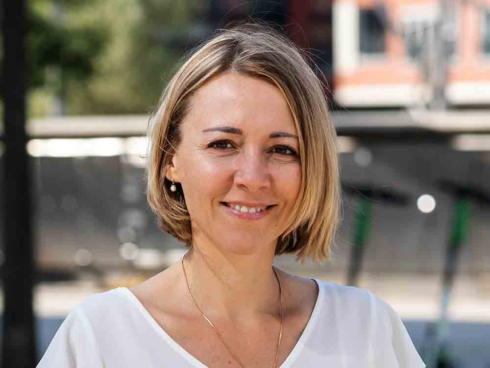 »Raus aus der Selbstsabotage« – Dr. Yana Fehse weiß, wie ganz Deutschland aus der ewigen Jammer-Falle entkommt