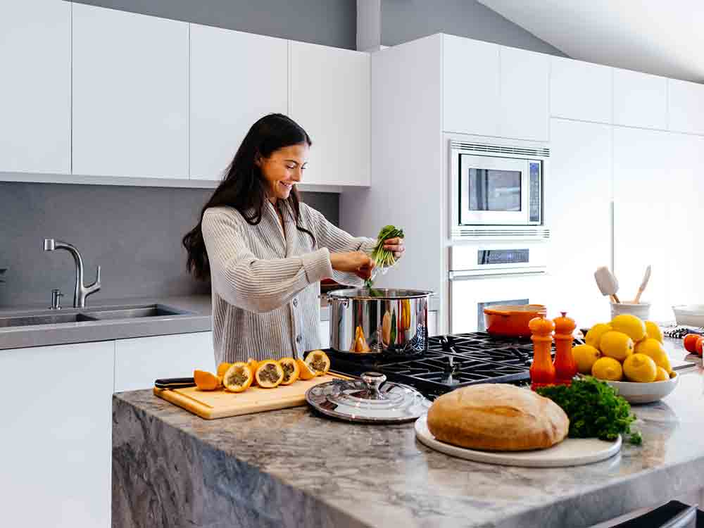 Nobilia Kollektion 2022. Our passion. Your solution. Innovative Produkte, exklusive übergreifende Raumlösungen Nobilia Kollektion 2022. Our passion. Your solution. Innovative Produkte, exklusive übergreifende Raumlösungen
