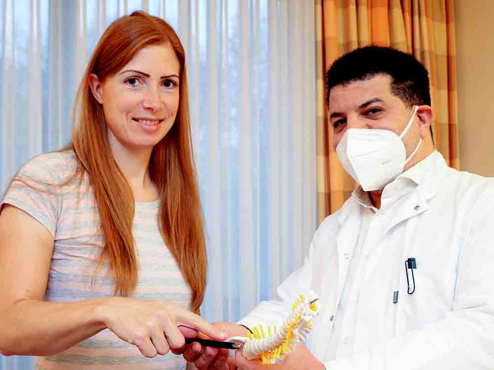 Gütersloh: Wieder schmerzfrei in den Sattel , Endoskopische Bandscheibe-OP am Sankt-Elisabeth-Hospital gibt neue Lebensqualität