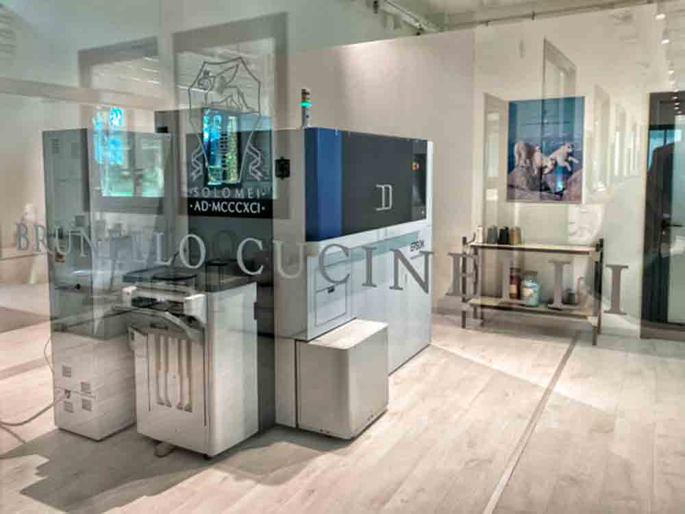 Epson und Luxus-Modelabel »Brunello Cucinelli« treiben globale Vision für technologiegestützte Kreislaufwirtschaft voran