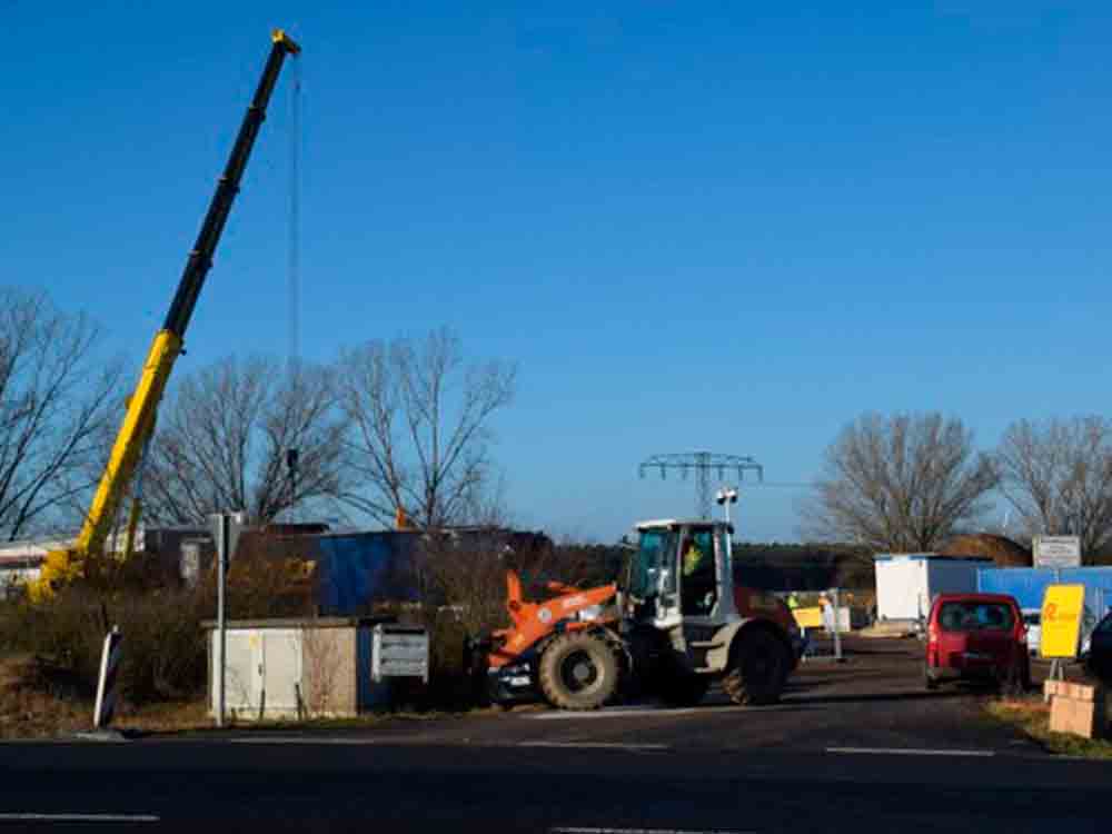 Netzausbau, E.DIS errichtet neues Umspannwerk für das Gelingen der Energiewende in Brandenburg Netzausbau, E.DIS errichtet neues Umspannwerk für das Gelingen der Energiewende in Brandenburg