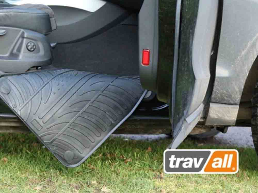 Frühlingsaktion bei Travall, Kofferraumwannen und Gummifußmatten jetzt zu Sonderpreisen erhältlich
