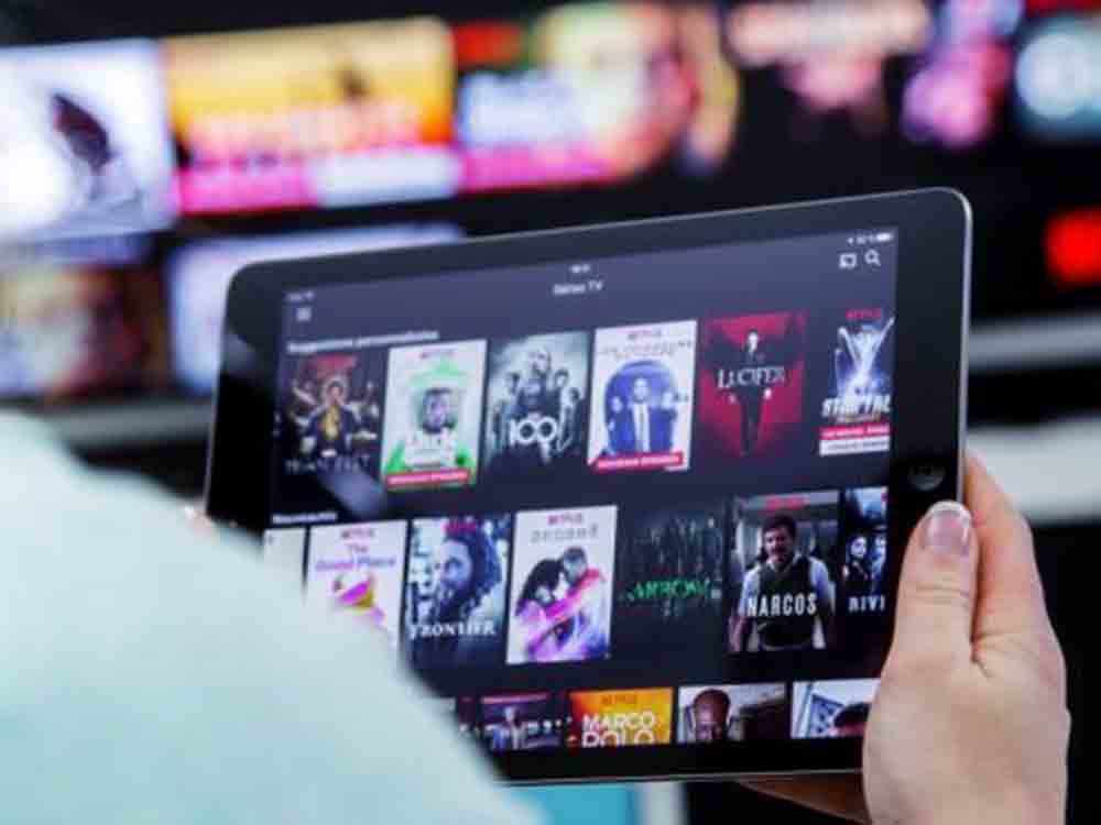 Preisanpassungsklausel für Netflix Abos ungültig, LG Berlin gibt VZBV Klage gegen den Streaming Dienst statt