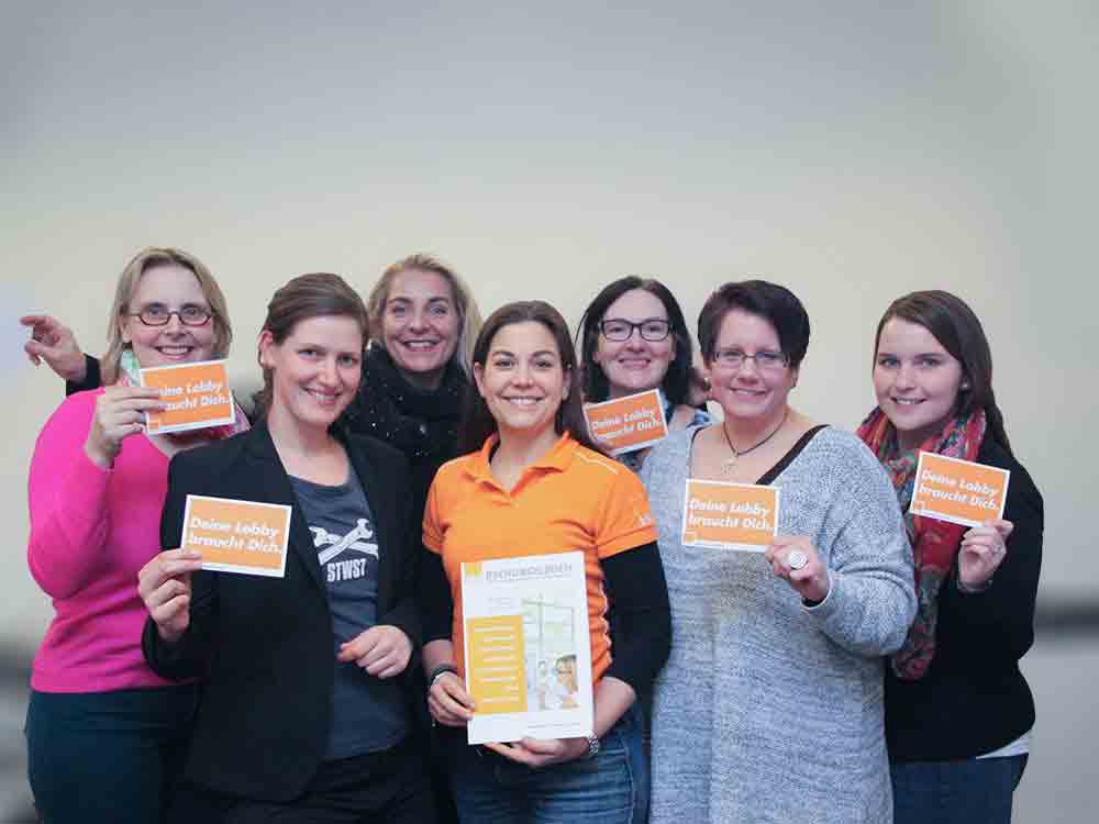 Gütersloh, Berlin, Mestemacher, das »Wir« gewinnt, ausgezeichnete Spitzenväter, gemeinschaftliche Lebensmodelle und eine Mütterorganisation Gütersloh, Berlin, Mestemacher, das »Wir« gewinnt, ausgezeichnete Spitzenväter, gemeinschaftliche Lebensmodelle und eine Mütterorganisation