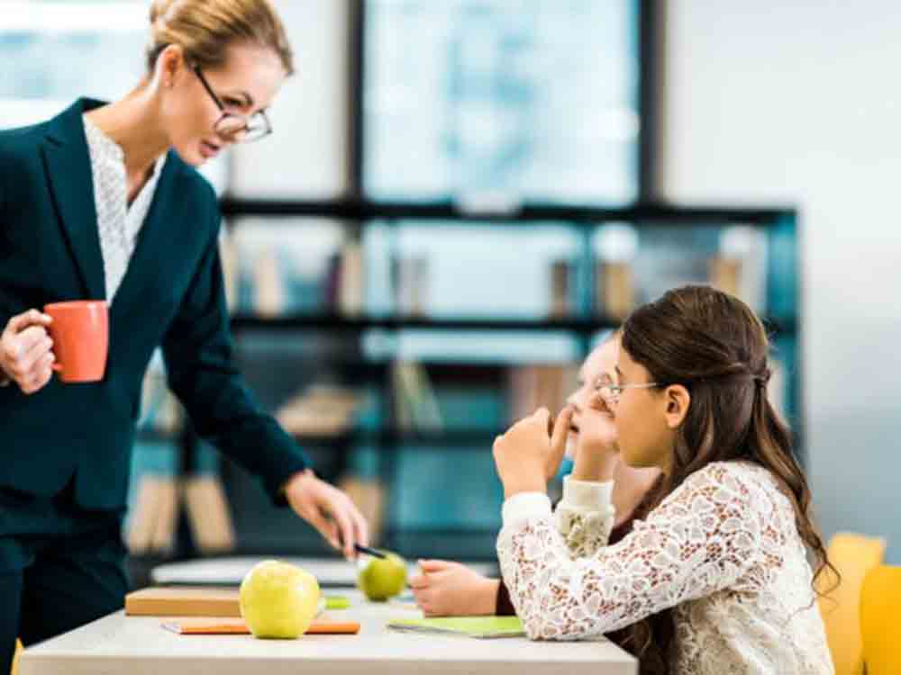 Willkommene Abwechslung im Schulalltag: 55 kreative Lernspiele für mehr Motivation im Unterricht Willkommene Abwechslung im Schulalltag: 55 kreative Lernspiele für mehr Motivation im Unterricht