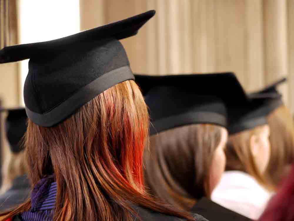 Finde das passende Partnerunternehmen für dein Duales Studium beim Campus Day der FHDW am 26. März 2022