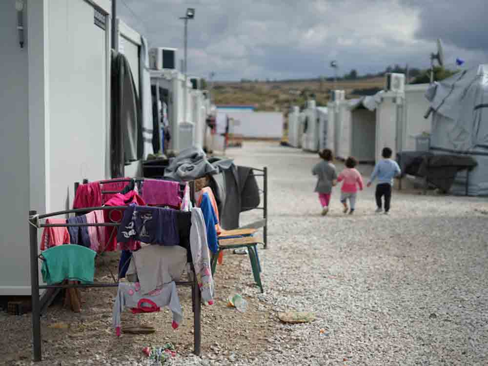 Betriebe im Netzwerk »Unternehmen integrieren Flüchtlinge« unterstützen Flüchtlinge auch aus der Ukraine Betriebe im Netzwerk »Unternehmen integrieren Flüchtlinge« unterstützen Flüchtlinge auch aus der Ukraine