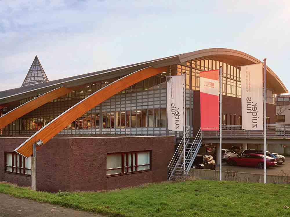 Erlebniswelt für den Sonnenschutz, neues Warema Sun Center im niederländischen Weert Erlebniswelt für den Sonnenschutz, neues Warema Sun Center im niederländischen Weert