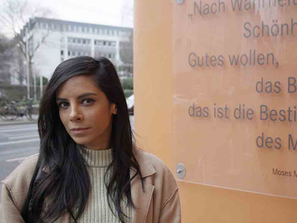 Collien Ulmen-Fernandes fragt nach der »Moral von der Geschicht’«, ZDF Doku an Ostern 2022 Collien Ulmen-Fernandes fragt nach der »Moral von der Geschicht’«, ZDF Doku an Ostern 2022