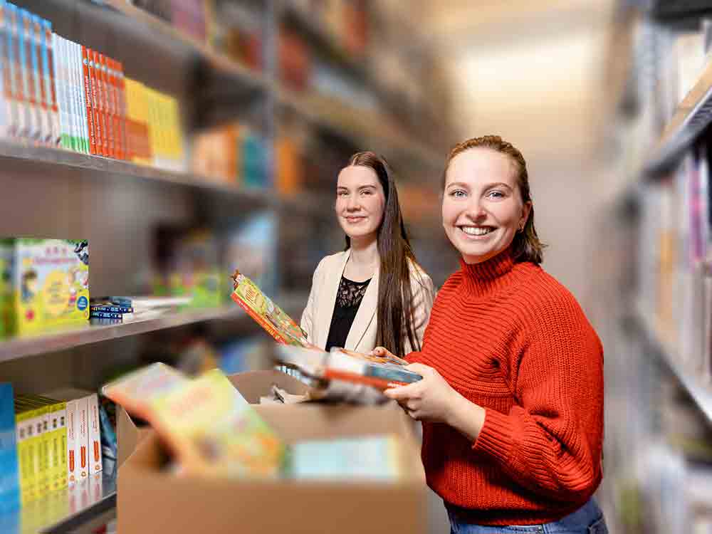 Gütersloh, Bertelsmann spendet zum Welttag des Buches wieder Hunderte Kinderbücher an Gütersloher Kitas