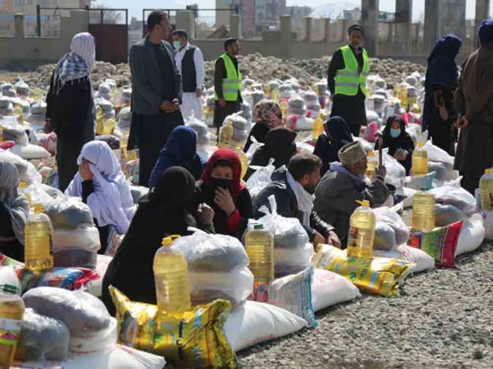 Kabul, nach tödlichen Anschlägen auf Schule hilft Shelter Now den Opfer Familien Kabul, nach tödlichen Anschlägen auf Schule hilft Shelter Now den Opfer Familien