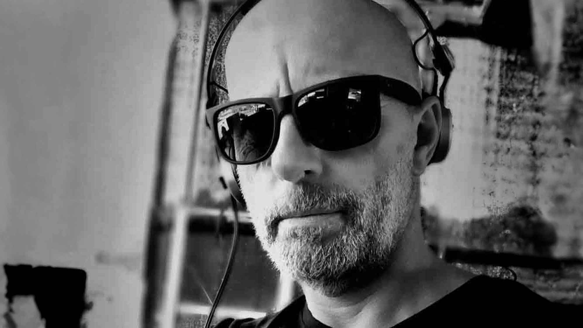 Gütersloh, zum Start ins Wochenende, neues Musik Format im Weberei Bistro, Funky Friday, DJ Weismüller, Freitag18½