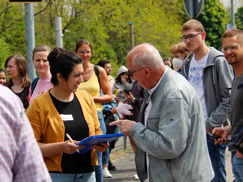 Münsterland, Kennenlernen bei den Dülmener Wildpferden, 50 Neulinge knüpfen bei Picknick im Freien Kontakte