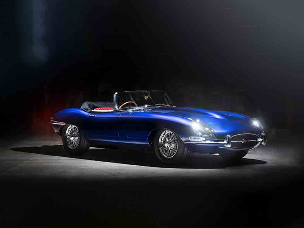 Große Parade am Sonntag, 5. Juni 2022, Jaguar Land Rover mit vielen Klassikern beim Platin Jubiläum der Queen Große Parade am Sonntag, 5. Juni 2022, Jaguar Land Rover mit vielen Klassikern beim Platin Jubiläum der Queen