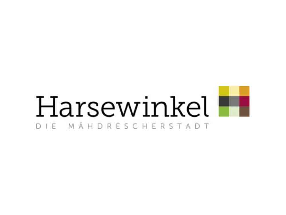 Harsewinkel, offizielle Einweihung der ersten Fahrradzone auf den Straßen Wibbeltstraße und Am Rövekamp