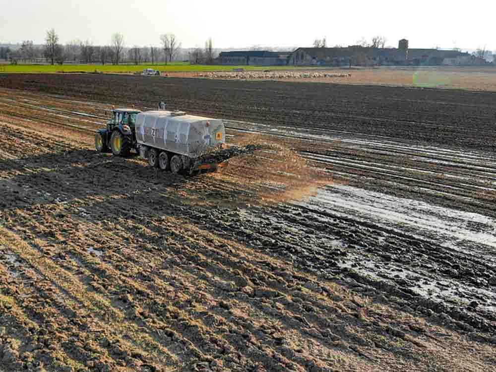 Gaspreise beeinträchtigen Düngemittelindustrie, Inlandsabsatz von Phosphat Dünger gegenüber Vorjahresquartal auf 14.000 Tonnen halbiert Gaspreise beeinträchtigen Düngemittelindustrie, Inlandsabsatz von Phosphat Dünger gegenüber Vorjahresquartal auf 14.000 Tonnen halbiert