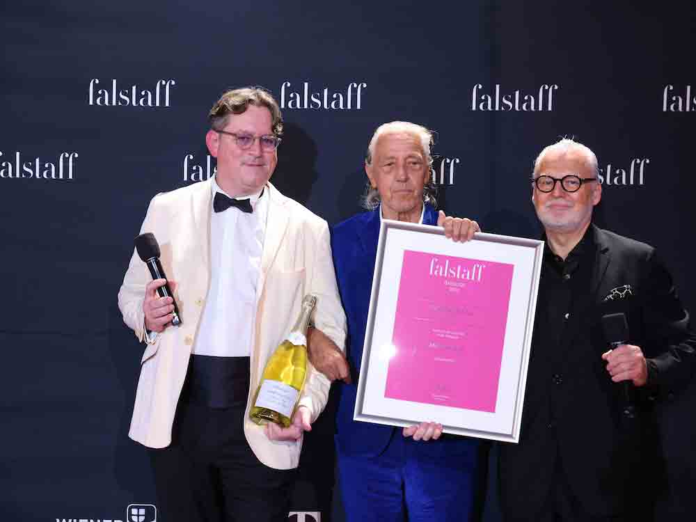 Der Falstaff Barguide 2023 präsentiert die Elite der deutschen Bar und Spirituosenszene Der Falstaff Barguide 2023 präsentiert die Elite der deutschen Bar und Spirituosenszene