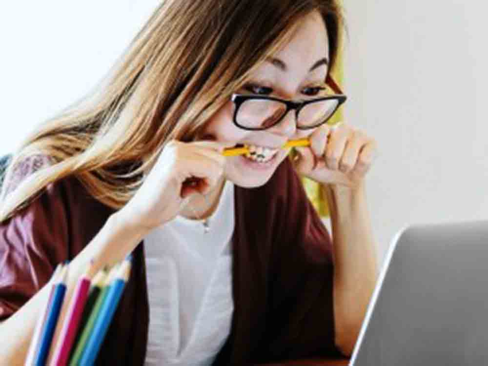 Dumme Schüler kosten Wirtschaft 700 Billionen Dollar, laut IFO Studie erreichen 2 Drittel der Jugendlichen global keine grundlegenden Fähigkeiten Dumme Schüler kosten Wirtschaft 700 Billionen Dollar, laut IFO Studie erreichen 2 Drittel der Jugendlichen global keine grundlegenden Fähigkeiten