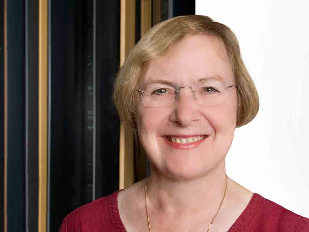 Gütersloh, Superintendent Frank Schneider führt Pfarrerin Annette Kleine in die Krankenhausseelsorge (9. Kreispfarrstelle) ein Gütersloh, Superintendent Frank Schneider führt Pfarrerin Annette Kleine in die Krankenhausseelsorge (9. Kreispfarrstelle) ein