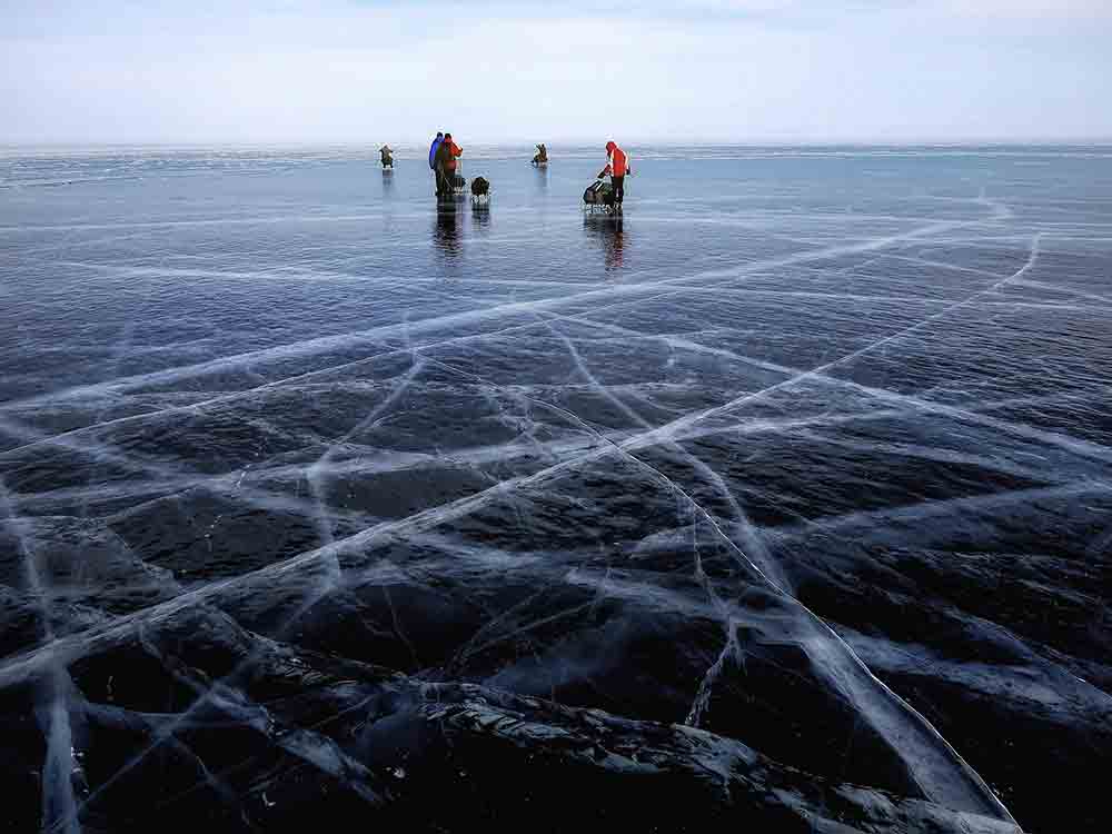 Feuerwehrverband gibt Tipps für sichere Wintertage, besondere Vorsicht in exponierten Lagen, nur freigegebene Eisflächen betreten Feuerwehrverband gibt Tipps für sichere Wintertage, besondere Vorsicht in exponierten Lagen, nur freigegebene Eisflächen betreten