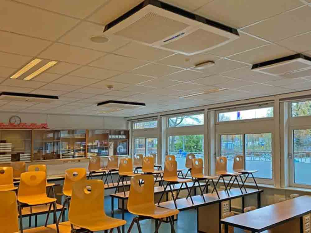 Euromate, Deckenluftreiniger in der Gesamtschule De Nassau, Luftreiniger mit Deckenmontage sind weniger beschädigungsanfällig und nehmen keinen Platz weg Euromate, Deckenluftreiniger in der Gesamtschule De Nassau, Luftreiniger mit Deckenmontage sind weniger beschädigungsanfällig und nehmen keinen Platz weg