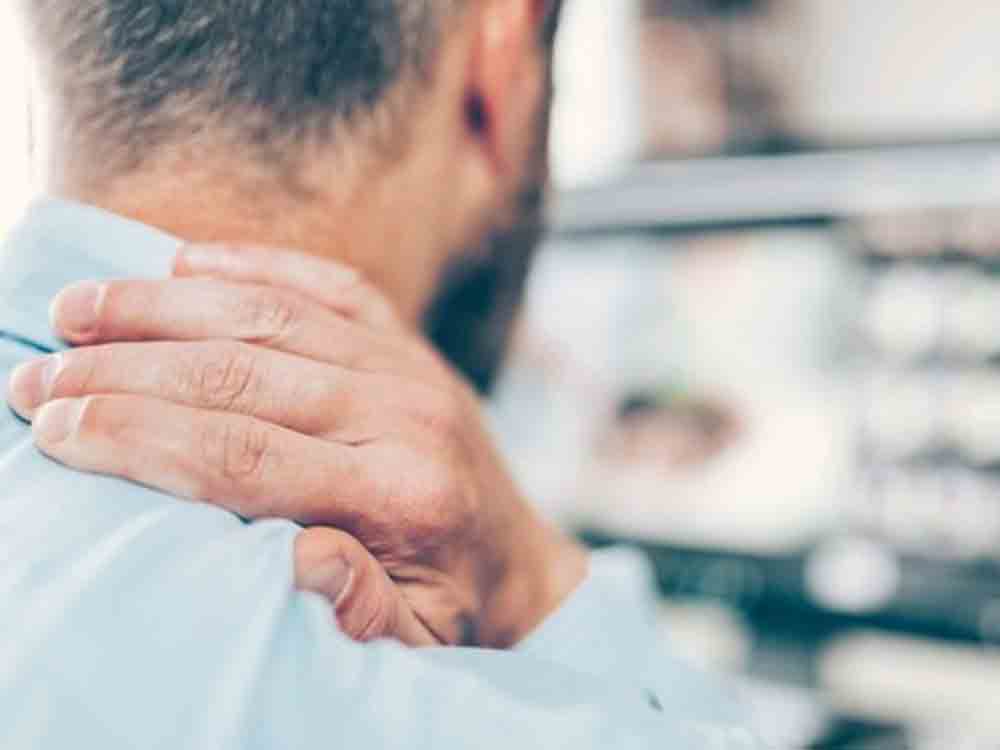 Schreibtisch Verspannungen den Kampf ansagen, 5 Experten Tipps für weniger Schmerz und mehr Entspannung Schreibtisch Verspannungen den Kampf ansagen, 5 Experten Tipps für weniger Schmerz und mehr Entspannung