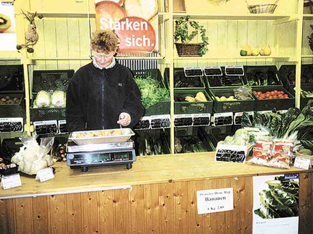 Gütersloh, Bio Gemüse frei Haus geliefert, Gärtnerhof Vier Jahreszeiten, Februar 2002 Gütersloh, Bio Gemüse frei Haus geliefert, Gärtnerhof Vier Jahreszeiten, Februar 2002
