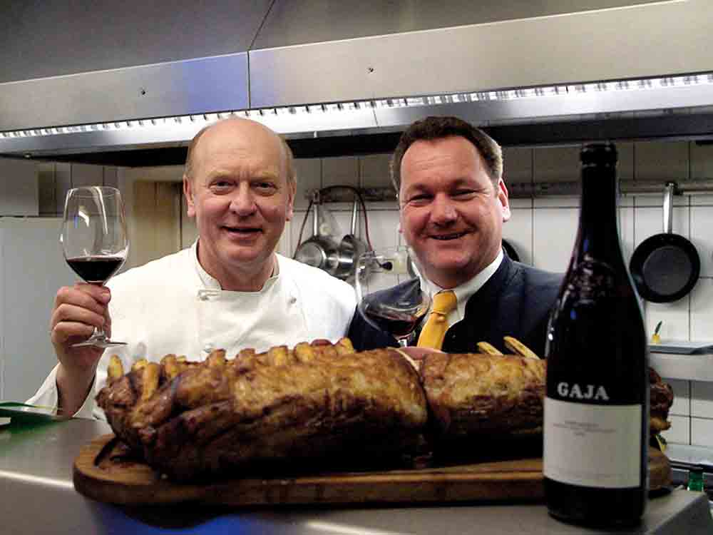 Anzeige: Gütersloh, Il Mondo di Gaja, Verkostung von 13 Gaja Weinen Aegide von Diplom Oenologe Roland Birr im Restaurant Poppenborg Anzeige: Gütersloh, Il Mondo di Gaja, Verkostung von 13 Gaja Weinen Aegide von Diplom Oenologe Roland Birr im Restaurant Poppenborg