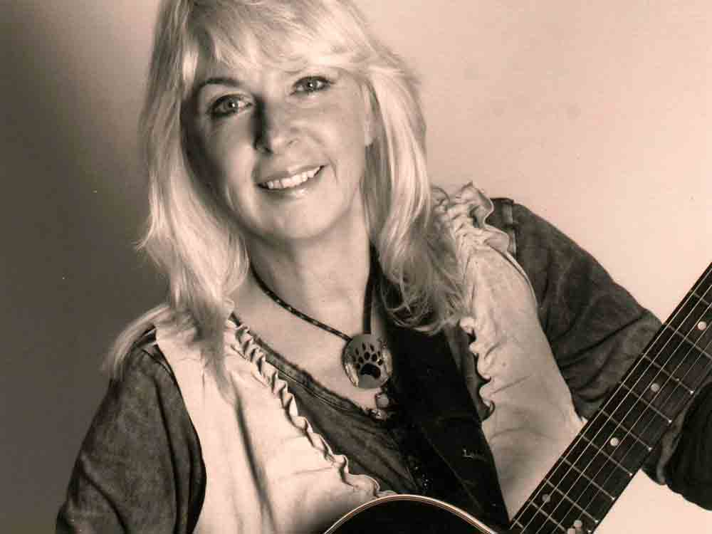 Singer Songwriter Konzert im Kongresshaus, Musikerin Anne See You gastiert am Freitag, 10. März 2023, in Bad Lippspringe Singer Songwriter Konzert im Kongresshaus, Musikerin Anne See You gastiert am Freitag, 10. März 2023, in Bad Lippspringe