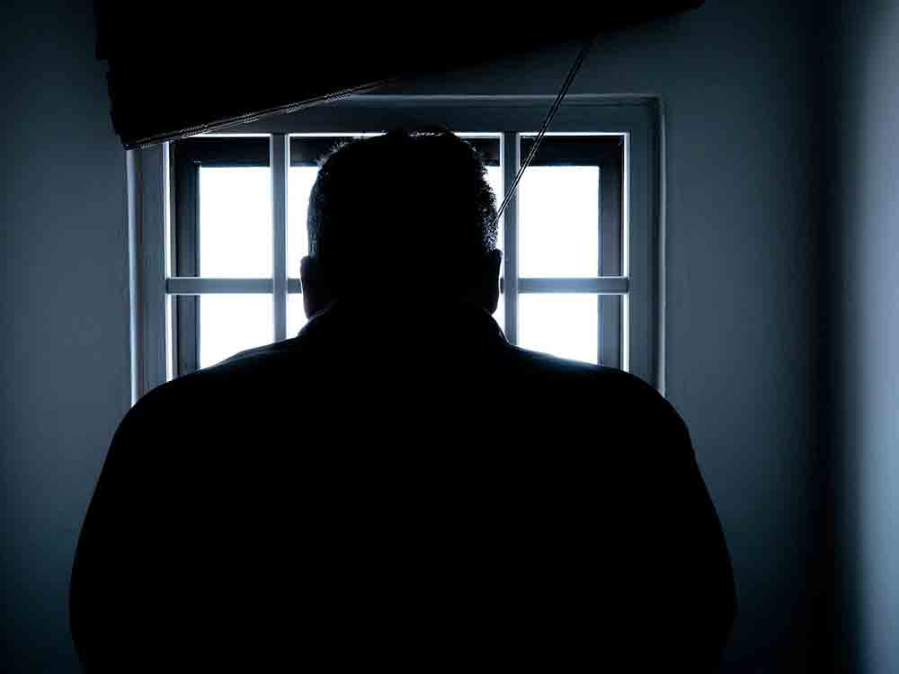 »Wenn Straftäter nach Haftentlassung krimineller sind als zuvor, stimmt etwas am System nicht«, Psychosoziale Beratungsstelle stellt Gefängnisse im 21. Jahrhundert in Frage