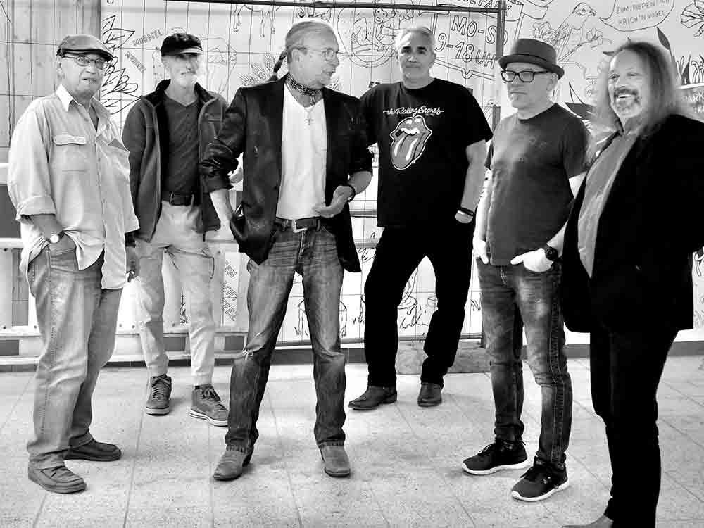 Orkanartig und laut: »Rock im Foyer«, erfolgreiche Reihe des Detmolder Sommertheaters geht in die nächste Runde, 28. April 2023 Orkanartig und laut: »Rock im Foyer«, erfolgreiche Reihe des Detmolder Sommertheaters geht in die nächste Runde, 28. April 2023