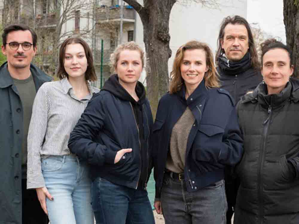 MDR, Jugendlicher wird nach einer Hausparty vermisst: Dreharbeiten für Tatort aus Dresden »Herz der Dunkelheit« (AT) MDR, Jugendlicher wird nach einer Hausparty vermisst: Dreharbeiten für Tatort aus Dresden »Herz der Dunkelheit« (AT)