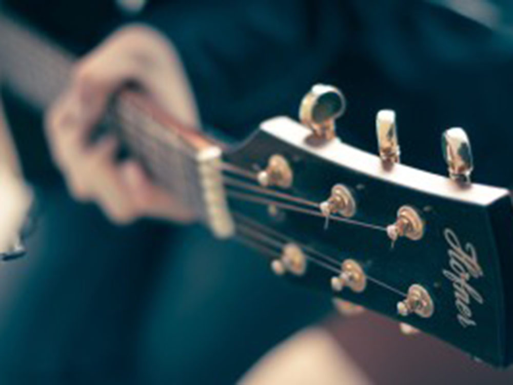 75 Prozent der Musiker machen stetig Verluste, mehr als die Hälfte verordnet sich laut neuer Umfrage von Pirate eine Pause von Sozialen Medien