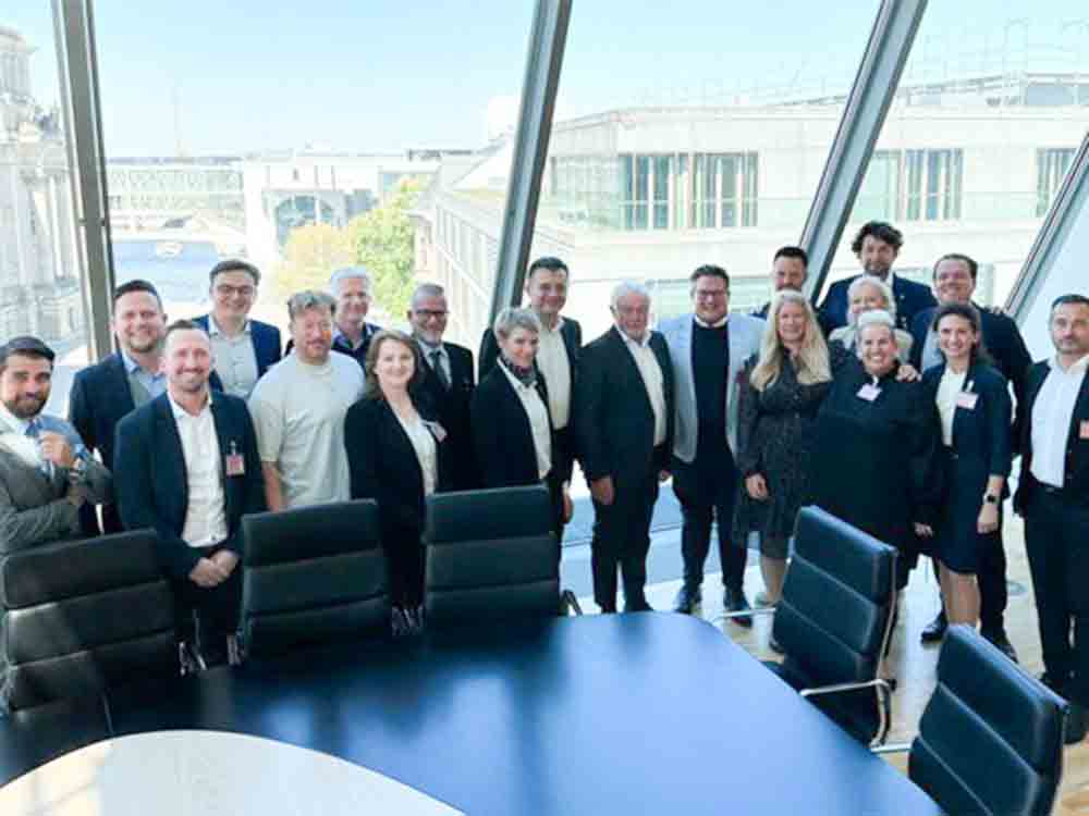The Grow diskutiert mit Wolfgang Kubicki die aktuelle politische Lage im Deutschen Bundestag The Grow diskutiert mit Wolfgang Kubicki die aktuelle politische Lage im Deutschen Bundestag