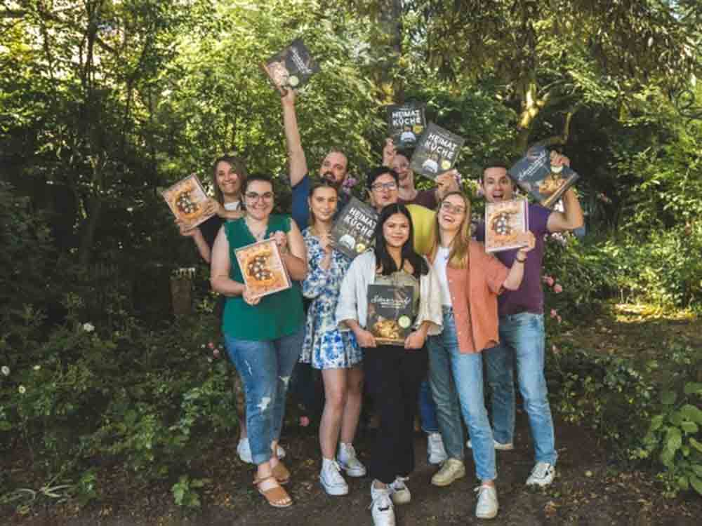 »Wir sind Vizeweltmeister!«: Offenburger Verlag Team Tietge jubelt über Erfolg bei der Kochbuch WM »Wir sind Vizeweltmeister!«: Offenburger Verlag Team Tietge jubelt über Erfolg bei der Kochbuch WM