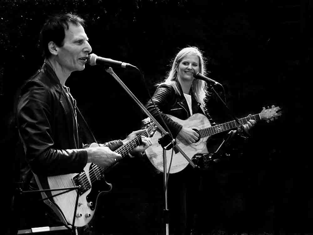 Bad Lippspringe, kostenfreies Gitarren Konzert im Kongresshaus, das Nightshake Duo spielt am 2. Juli 2023 Bad Lippspringe, kostenfreies Gitarren Konzert im Kongresshaus, das Nightshake Duo spielt am 2. Juli 2023