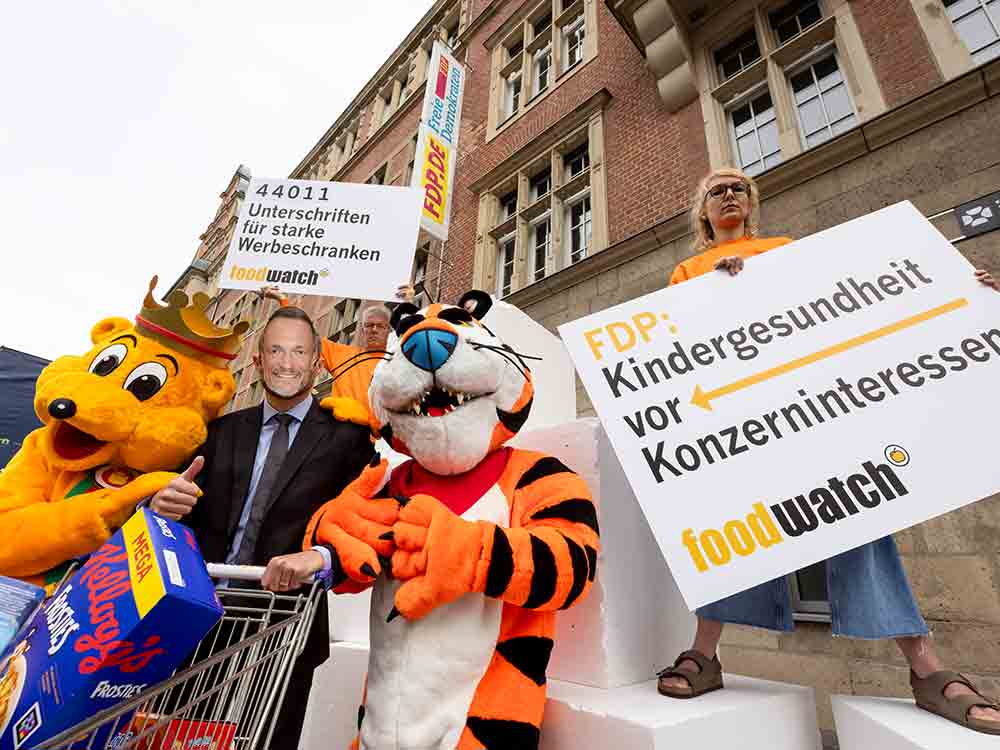 »Gewissenlos und unverantwortlich«: Foodwatch kritisiert FDP für Blockadehaltung bei Kinderschutz Gesetz – Verbraucherorganisation fordert Schranken für Junkfood Werbung