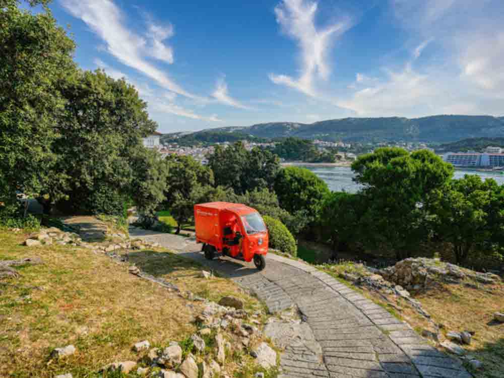 Gebrüder Weiss liefert auf kroatischen Inseln jetzt mit umweltfreundlichen Elektro Dreirädern Gebrüder Weiss liefert auf kroatischen Inseln jetzt mit umweltfreundlichen Elektro Dreirädern