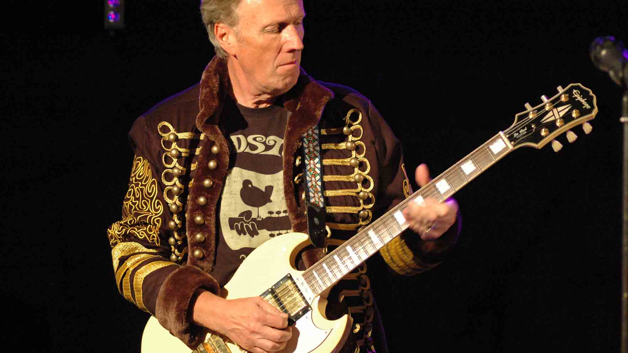 Detmolder Sommertheater: Krachende Hommage an Jimi Hendrix, »Noize But Noise & Friends« begeistern im Detmolder Sommertheater Detmolder Sommertheater: Krachende Hommage an Jimi Hendrix, »Noize But Noise & Friends« begeistern im Detmolder Sommertheater