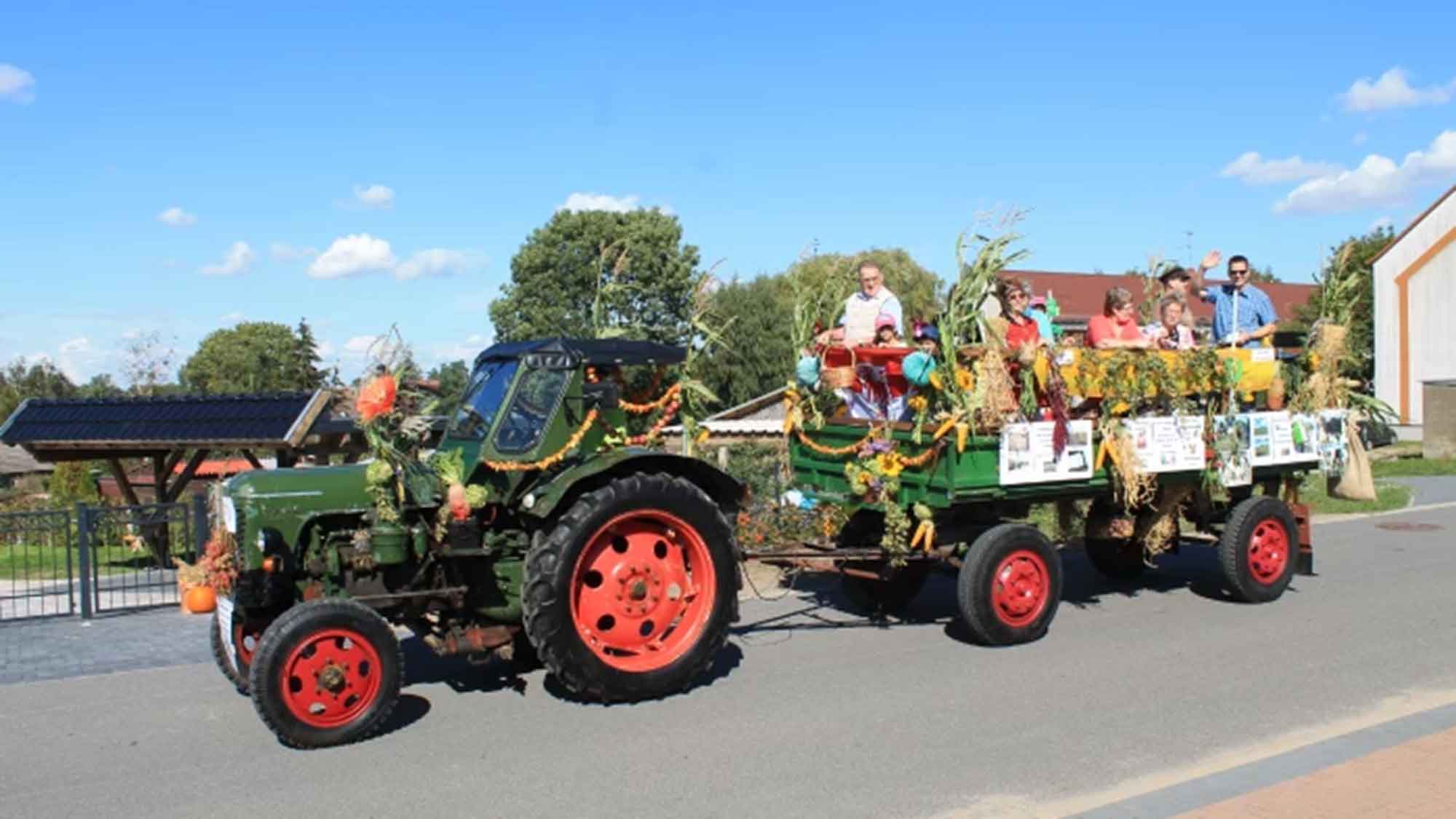 Einladung zum 13. Kreiserntedankfest der Uckermark am 30. September 2023 im Schwedter Ortsteil Passow Einladung zum 13. Kreiserntedankfest der Uckermark am 30. September 2023 im Schwedter Ortsteil Passow
