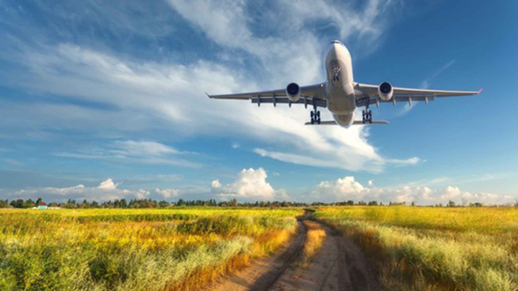 Mit dem Flieger in die Herbstferien: Diese Rechte haben Reisende bei Problemen am Flughafen Mit dem Flieger in die Herbstferien: Diese Rechte haben Reisende bei Problemen am Flughafen