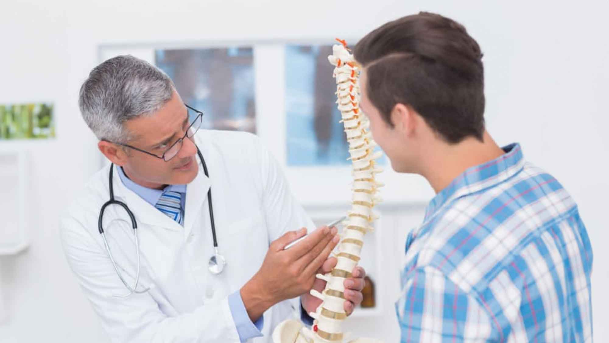 Wie kann man die Gesundheit der Wirbelsäule schützen? Beginnen Sie mit kleinen, alltäglichen Dingen