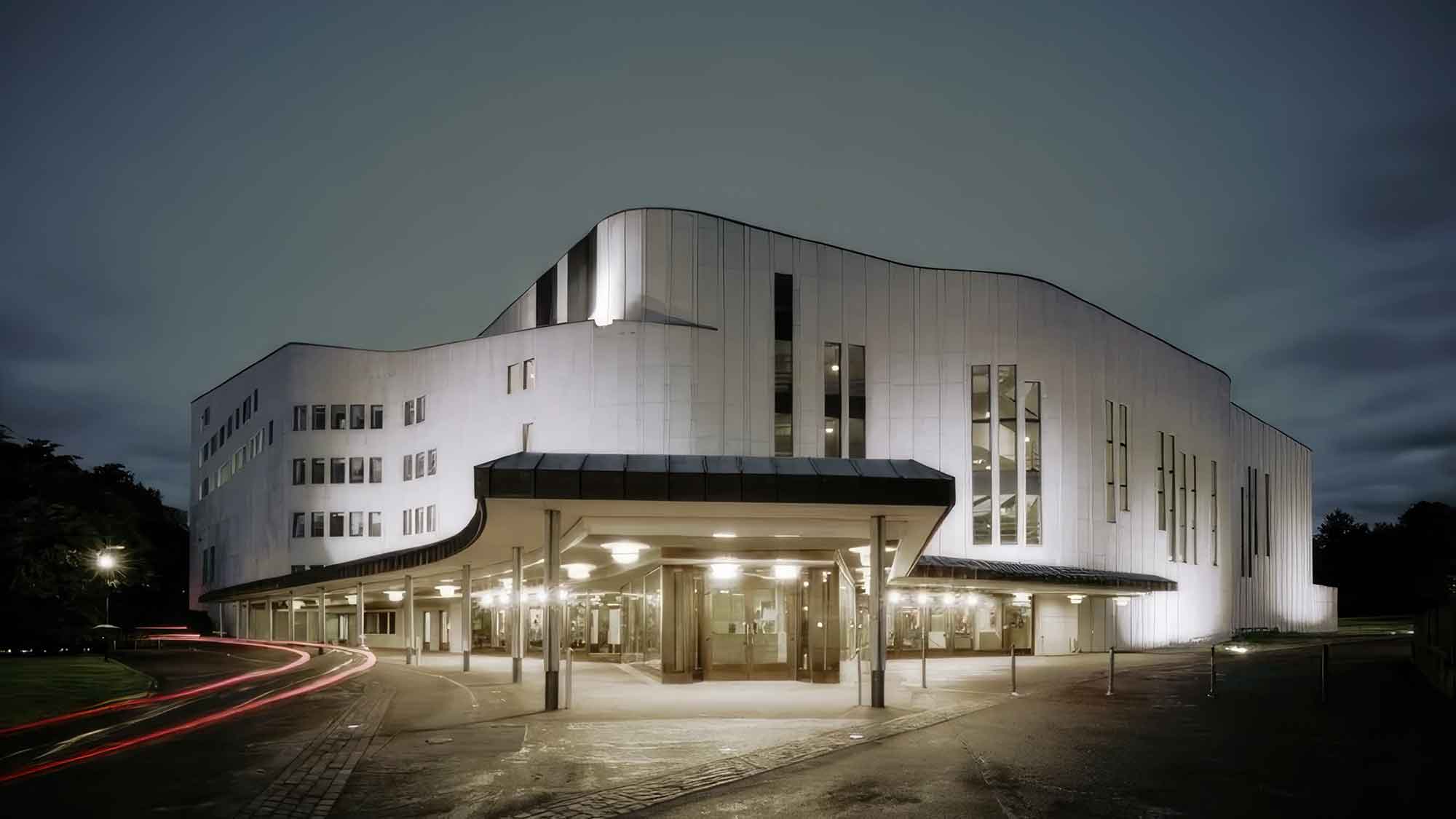 Aalto Theater feiert Jahreswechsel mit großer Silvesterparty