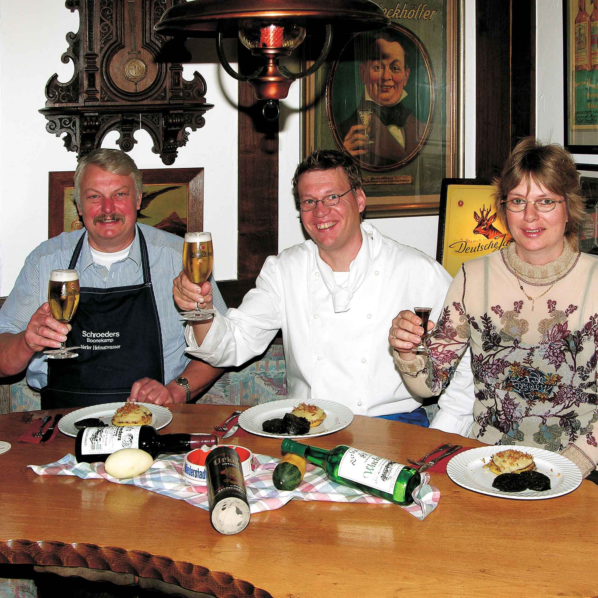 Anzeige: Altdeutscher Hof Beckord, Gütersloh, Kochduell »Wir kochen den Garten leer« mit Bruno Schröder, 2004