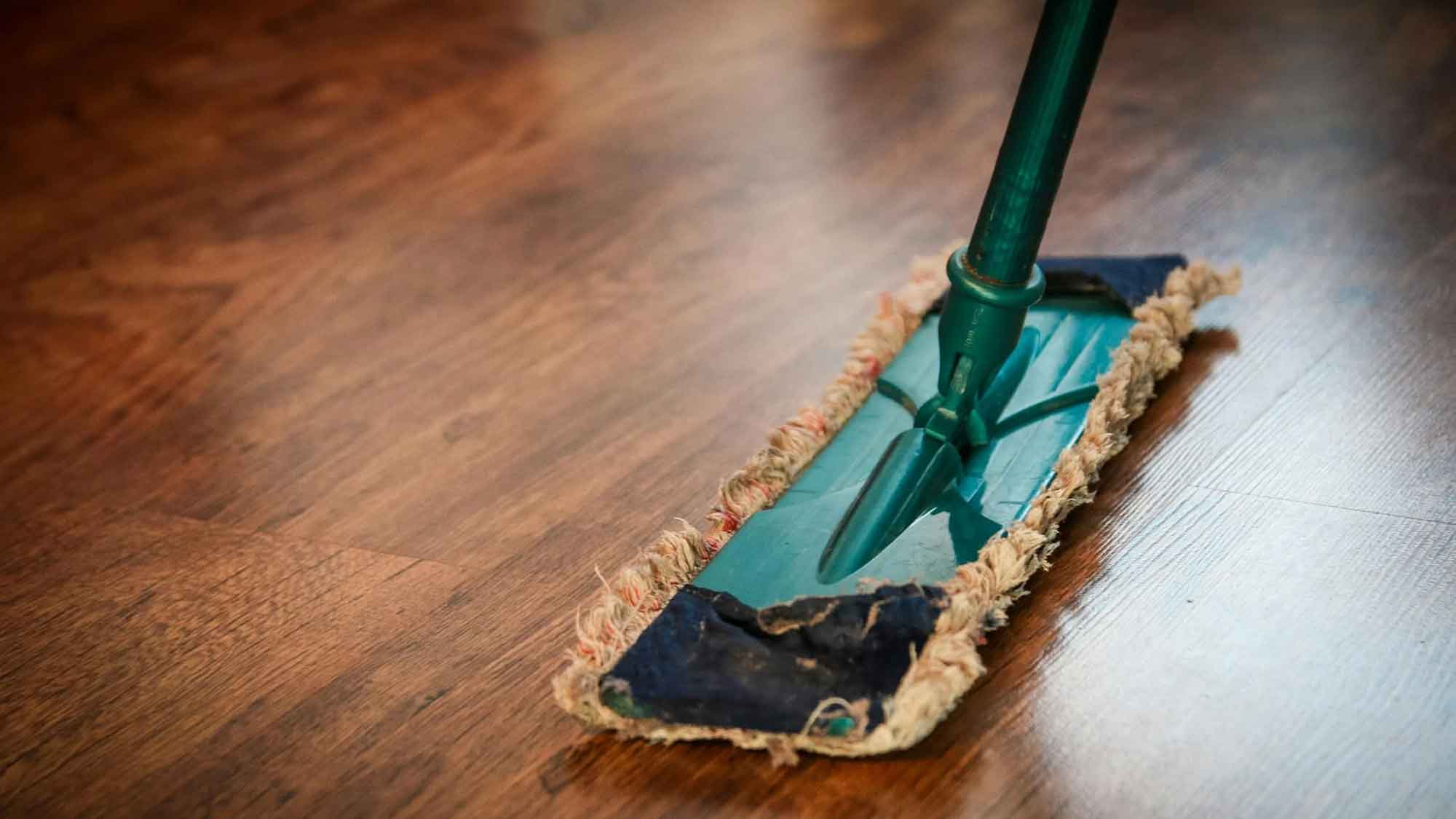 Zeit für den Frühjahrsputz! Tipps gegen fiese Keime in Bad, Küche und Schlafzimmer Zeit für den Frühjahrsputz! Tipps gegen fiese Keime in Bad, Küche und Schlafzimmer