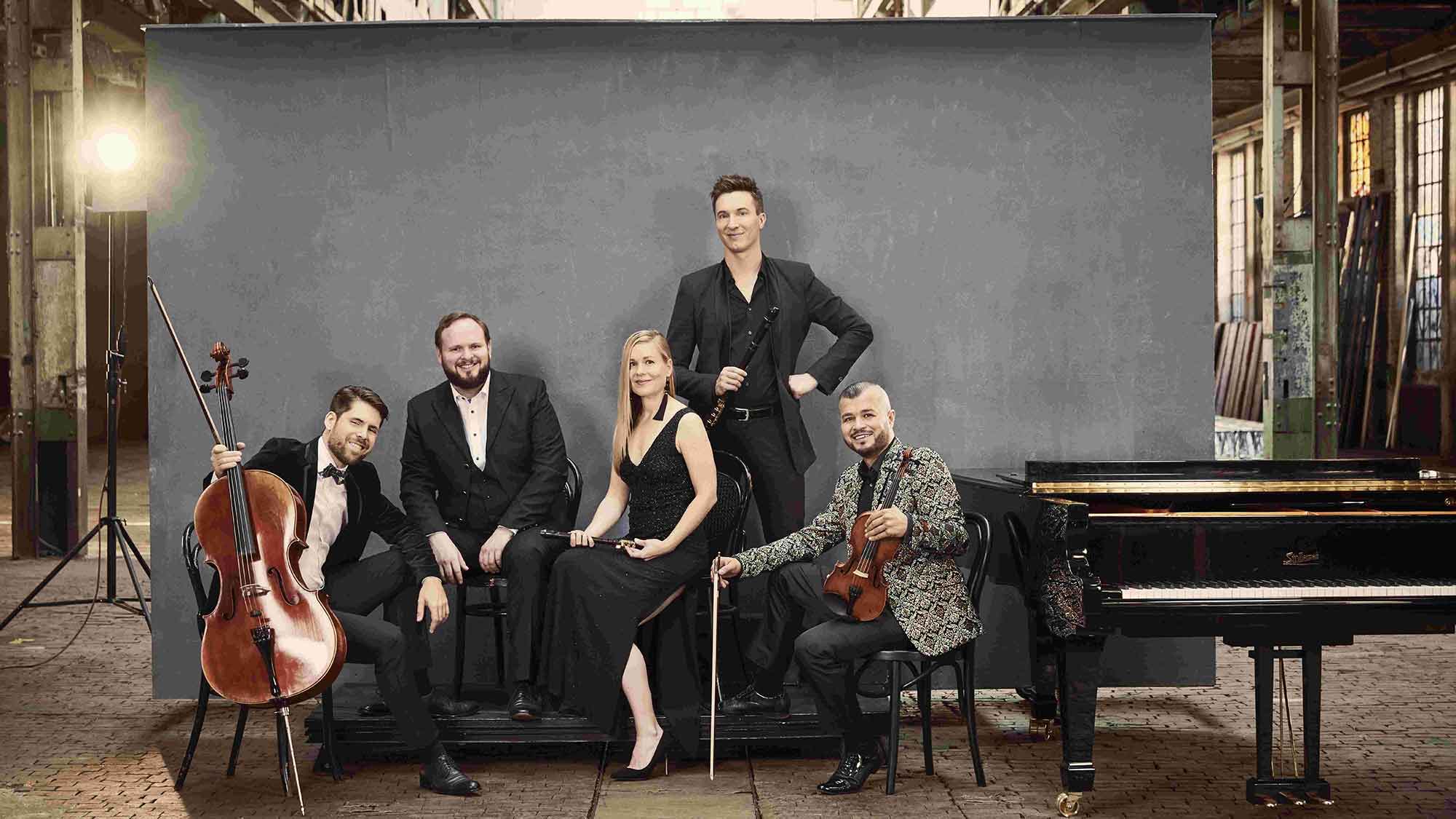 Krönender Abschluss der Lüner Konzertreihe mit &raquo;Spark – die klassische Band & Valer Sabadus&laquo;, 27. April 2024, Hansesaal