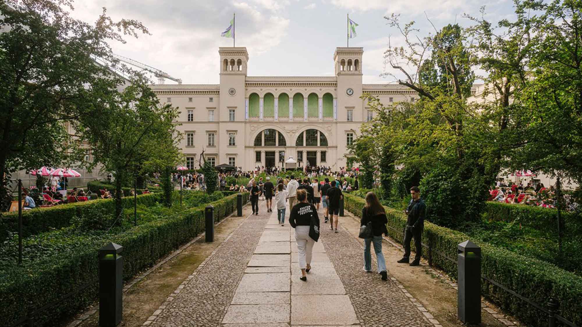 Hamburger Bahnhof: Open House 2024: 4 Tage der offenen Tür mit freiem Eintritt und Veranstaltungsprogramm von Freitag, 7. Juni 2024, bis Sonntag, 9. Juni 2024 Hamburger Bahnhof: Open House 2024: 4 Tage der offenen Tür mit freiem Eintritt und Veranstaltungsprogramm von Freitag, 7. Juni 2024, bis Sonntag, 9. Juni 2024