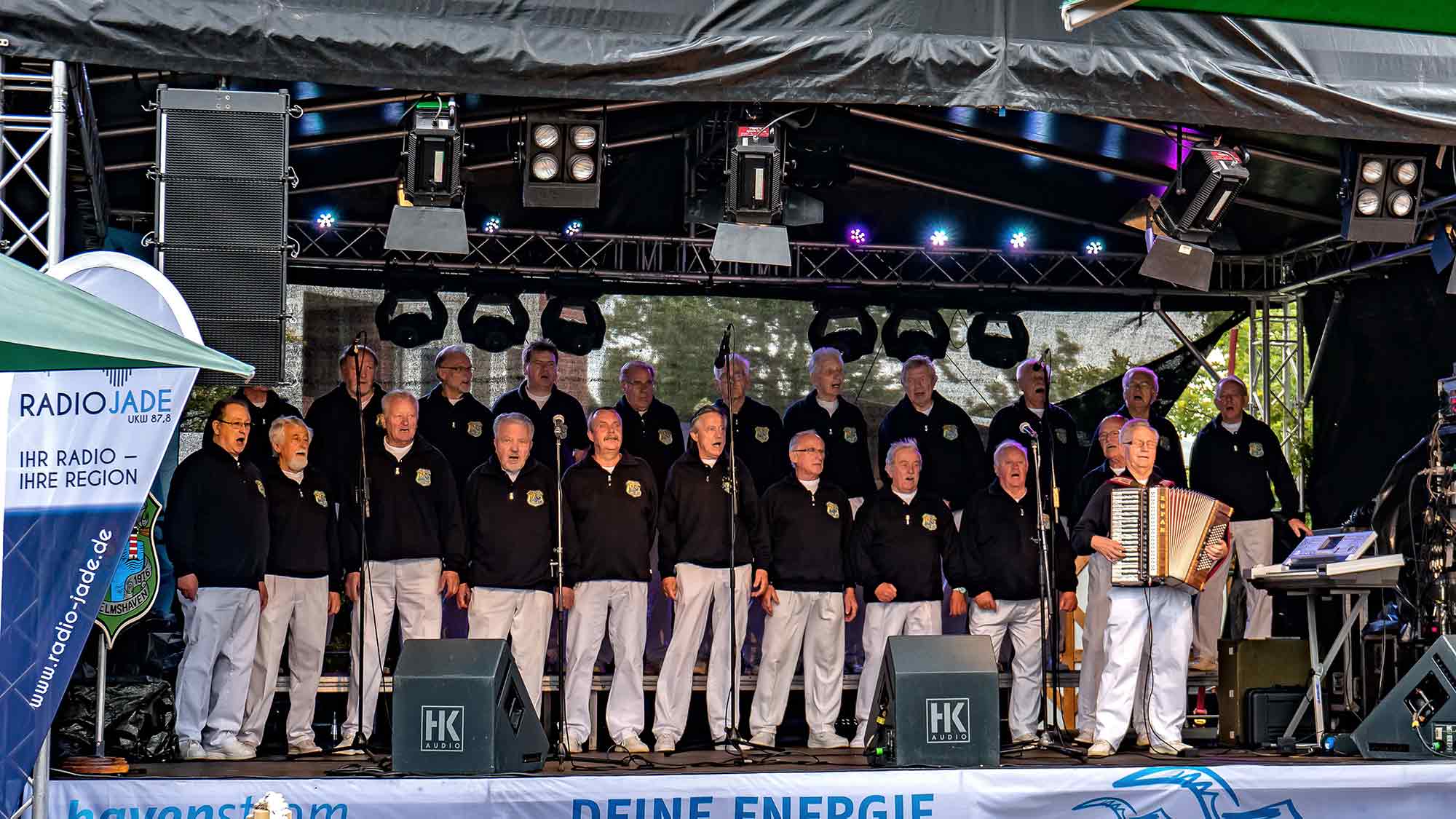 Shantychöre am Bontekai und Labskaus in der Innenstadt Wilhelmshaven, 13. Juli 2024